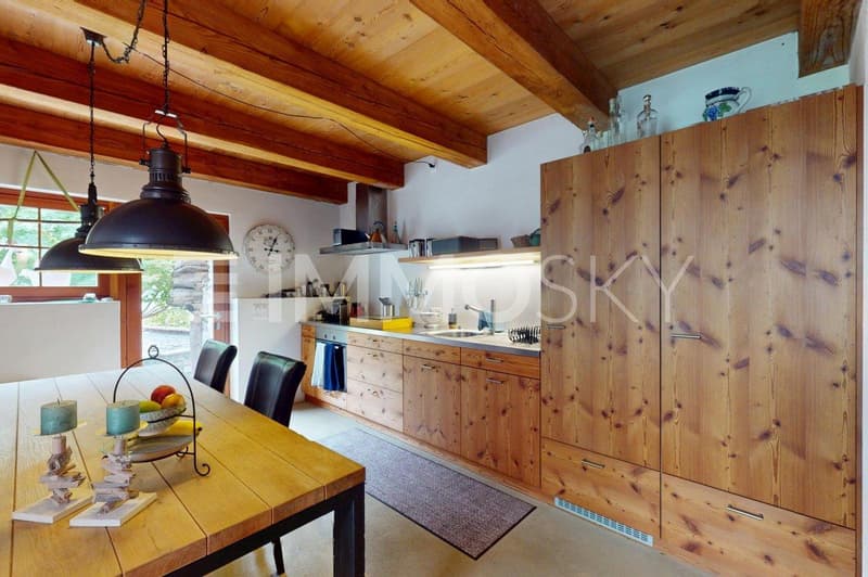 Cucina a vista e zona pranzo