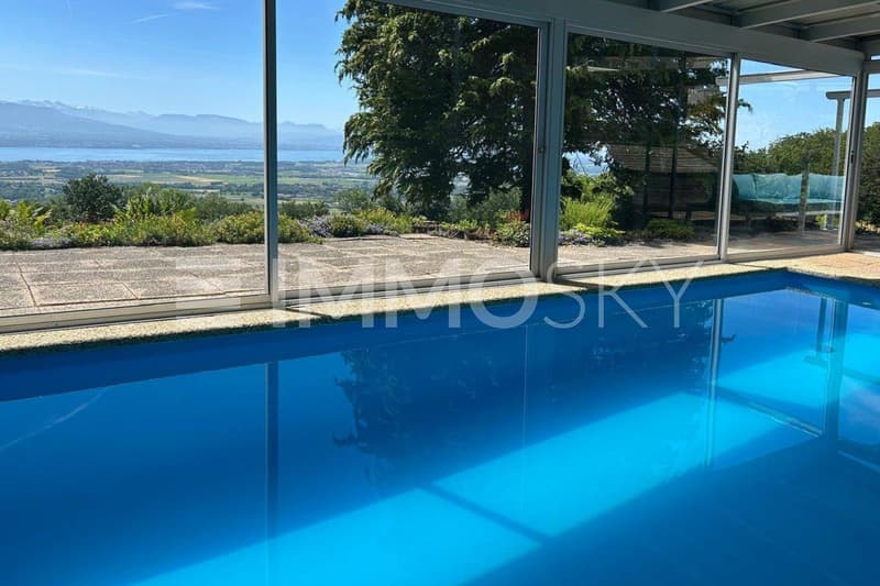 Piscine couverte et chauffée
