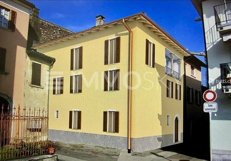 Facciata luminosa