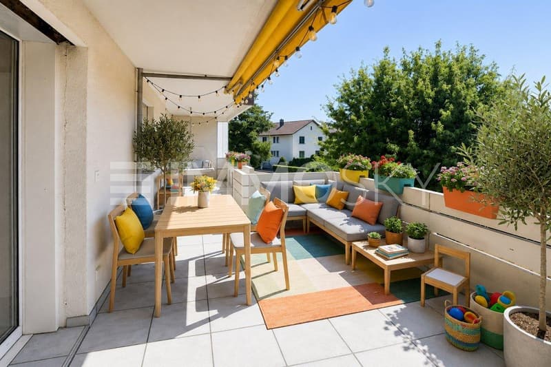 Herrlicher Balkon top besonnt