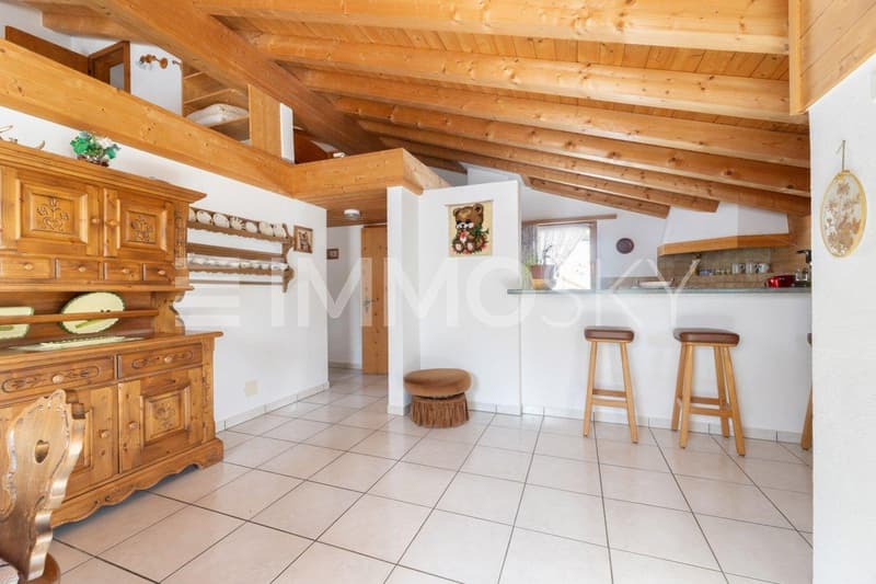 Wohnzimmer mit rustikalem und gemütlichem Ambiente