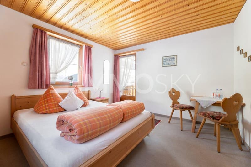 Sonnenverwöhntes Schlafzimmer