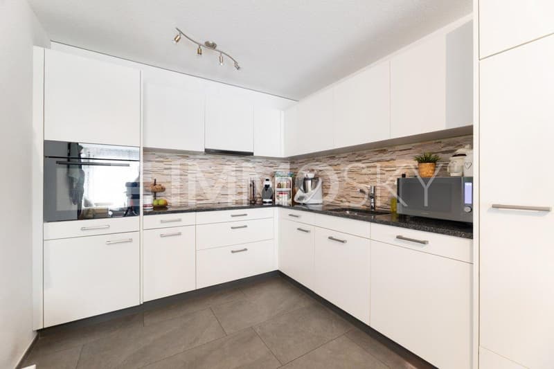 Moderne Küche in der Einliegerwohnung