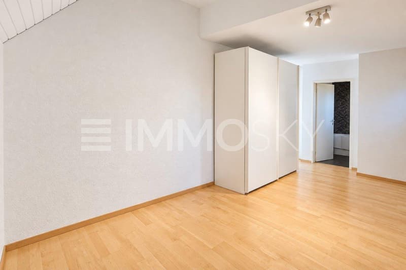Grossräumiges Schlafzimmer
