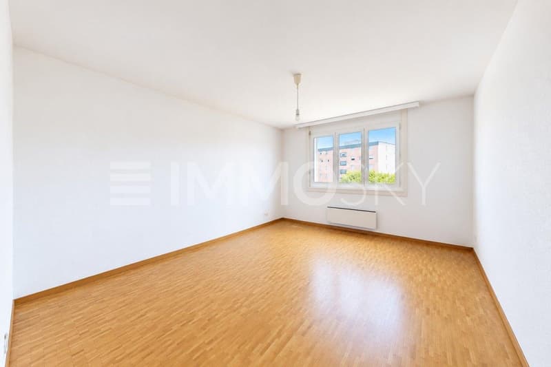 Grande chambre d environ 17m2