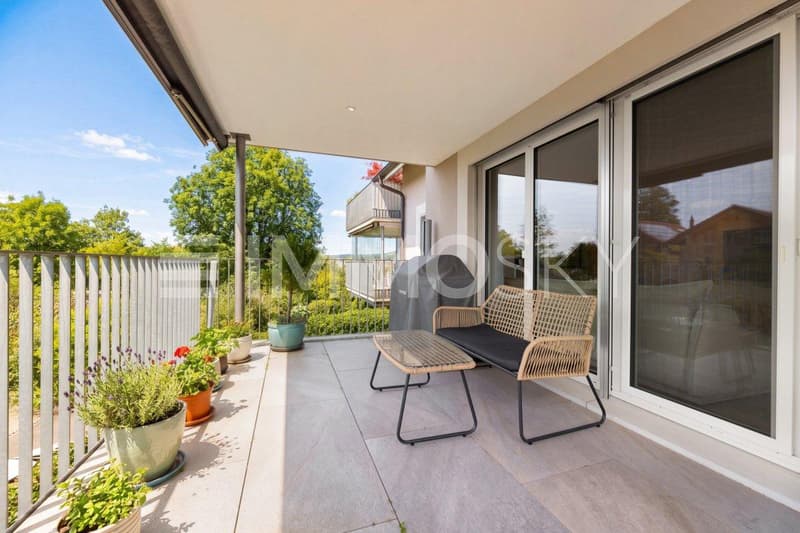 Sonniger Balkon für entspannte Stunden im Freien