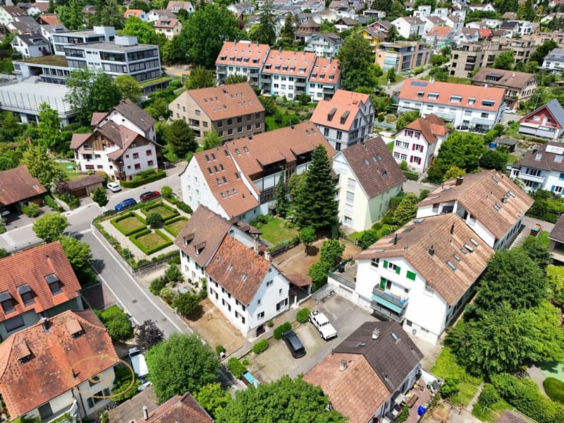 Drohnenaufnahme der Liegenschaft und Umgebung