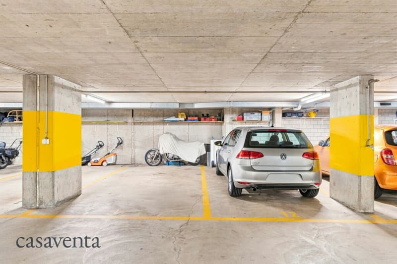 2 Tiefgaragenplätze mit direktem Zugang zum Haus