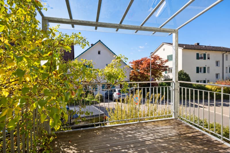 Gedeckter Balkon zur Südseite