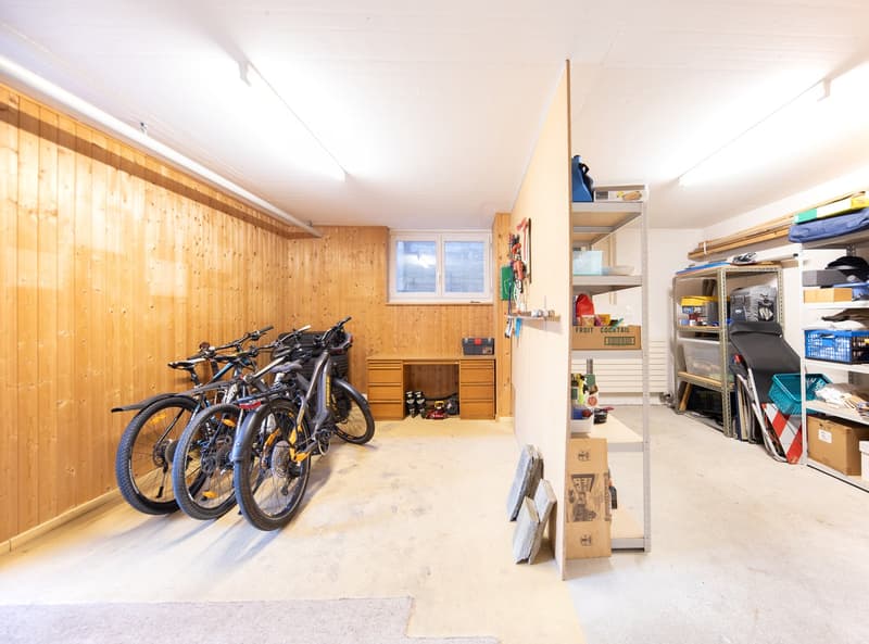 Viel Platz für die ganze Familie: 5 ½-Zimmer-Einfamilienhaus an ruhiger, sonniger Lage (11)