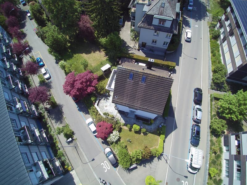 Attraktives Bauland in ruhiger Lage in Zürich-Wollishofen (2)