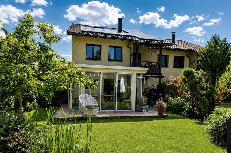 Wohnen im Grünen: 5 ½-Zimmer-Einfamilienhaus mit Wintergarten (1)