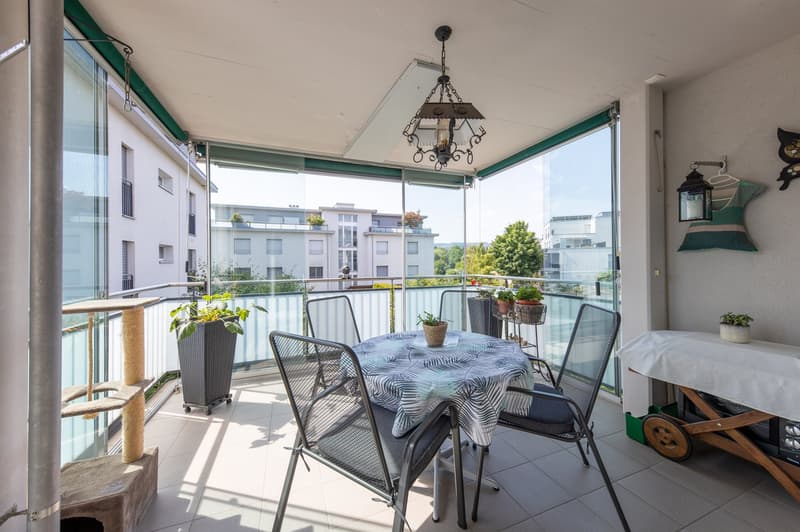 Moderne 3.5-Zimmerwohnung mit grossem Balkon nach Süden (2)