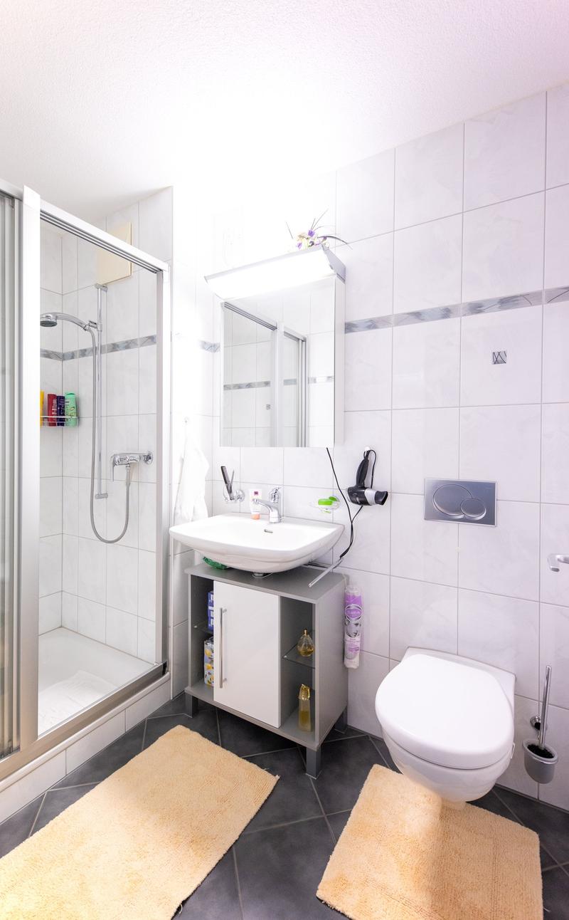 Moderne 3.5-Zimmerwohnung mit grossem Balkon nach Süden (10)