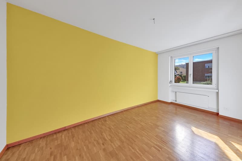 Ruhige 4.5-Zimmerwohnung mit grossem Balkon in Egg – alles in Gehdistanz (6)