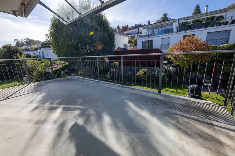Zwei Balkone, Bastelraum und Seesicht: 5.5-Zimmerwohnung in Maur (11)