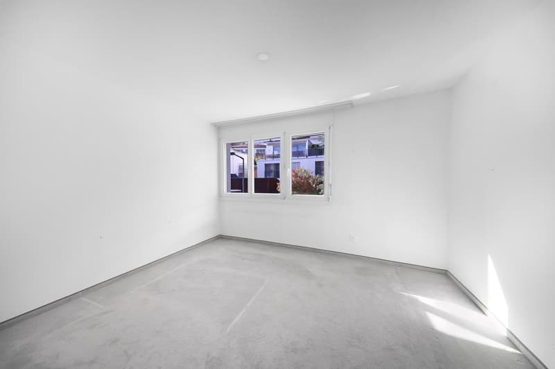 Zwei Balkone, Bastelraum und Seesicht: 5.5-Zimmerwohnung in Maur (7)