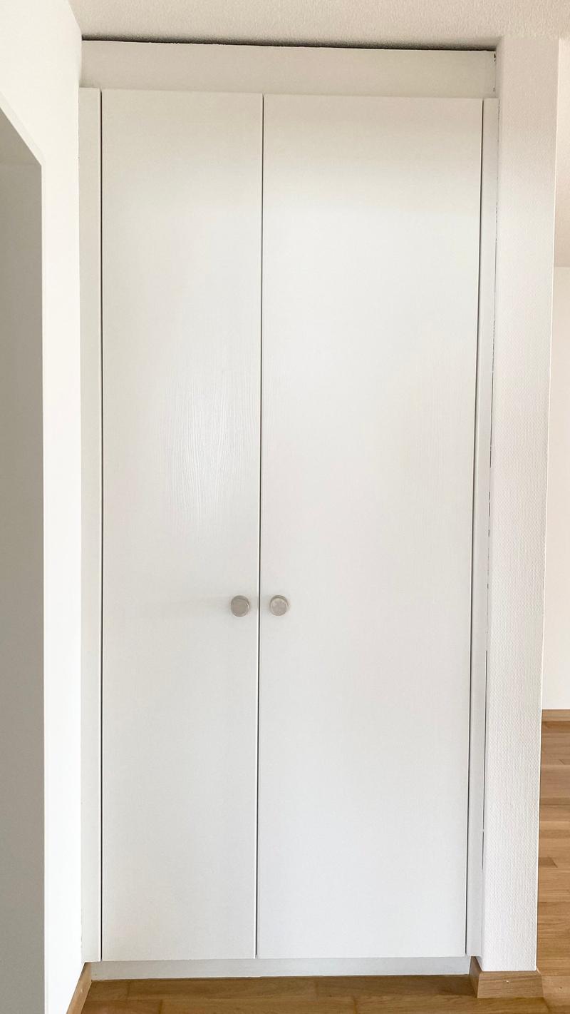 Korridor mit Einbauschrank