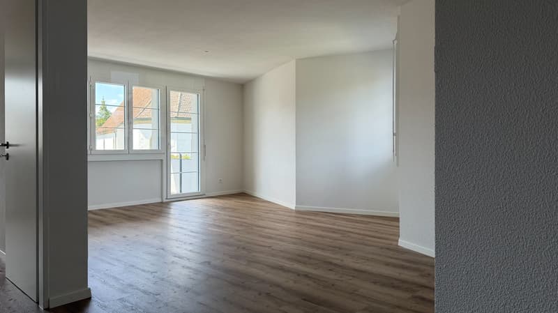 Sanierte 5- Zimmer-Maisonette- Wohnung mit Balkon in Bonstetten (4)