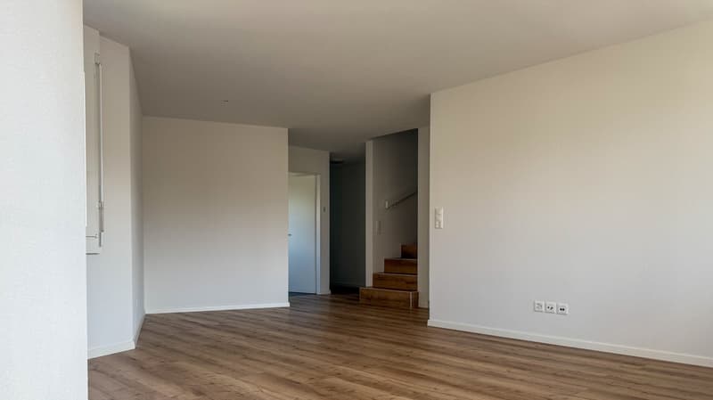 Sanierte 5- Zimmer-Maisonette- Wohnung mit Balkon in Bonstetten (6)