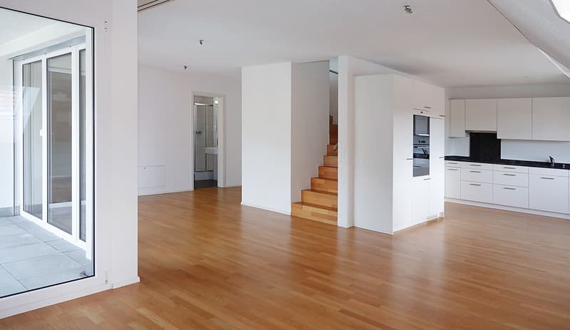 Stilvolle Maisonette-Dachwohnung – viel Raum, viel Licht und hoher Wohnkomfort! (2)