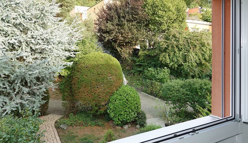 Eckhaus – sonniges Familienparadies mit grossem Garten und verglaster Pergola! (19)