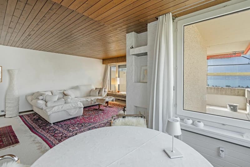 Essbereich und Wohnzimmer