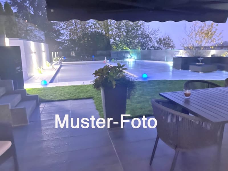 Vendita discreta: Residenza di design rappresentativa con piscina & enorme potenziale (12 minuti da Sursee) (3)