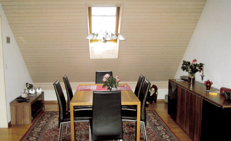 Charmante 3.5-Zimmer-Dachwohnung mit toller Aussicht (12)