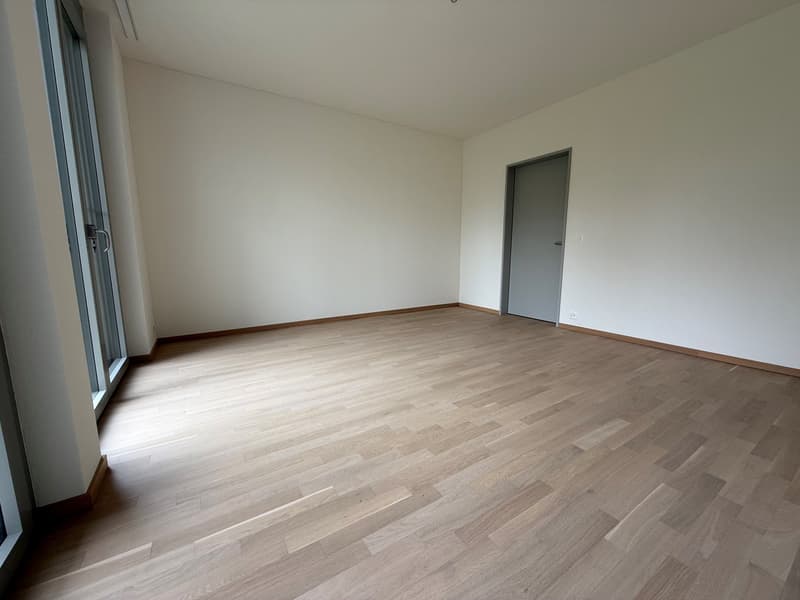 Stillvolle 2.5-Zimmer-Gartenwohnung in Uster mit zwei privaten Sitzplätzen (4)