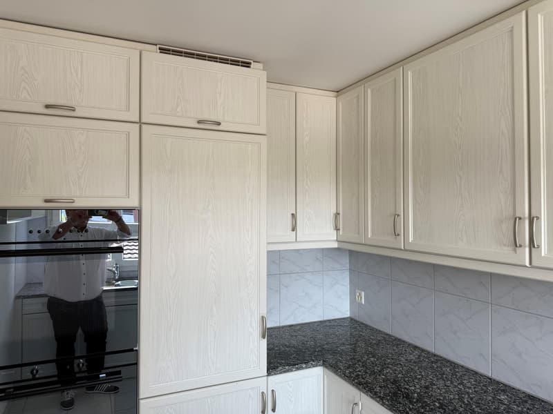 Charmante 3.5-Zimmer-Dachwohnung mit Panoramablick in Egg (ZH) (6)