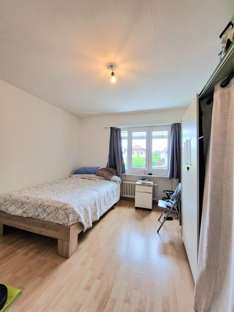 Schlafzimmer 1