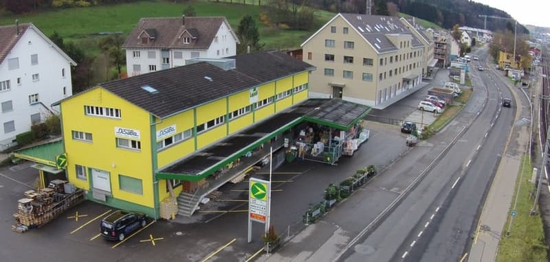 Gewerberaum mit Rampe und Warenlift inkl. viel Lagerplatz (1)