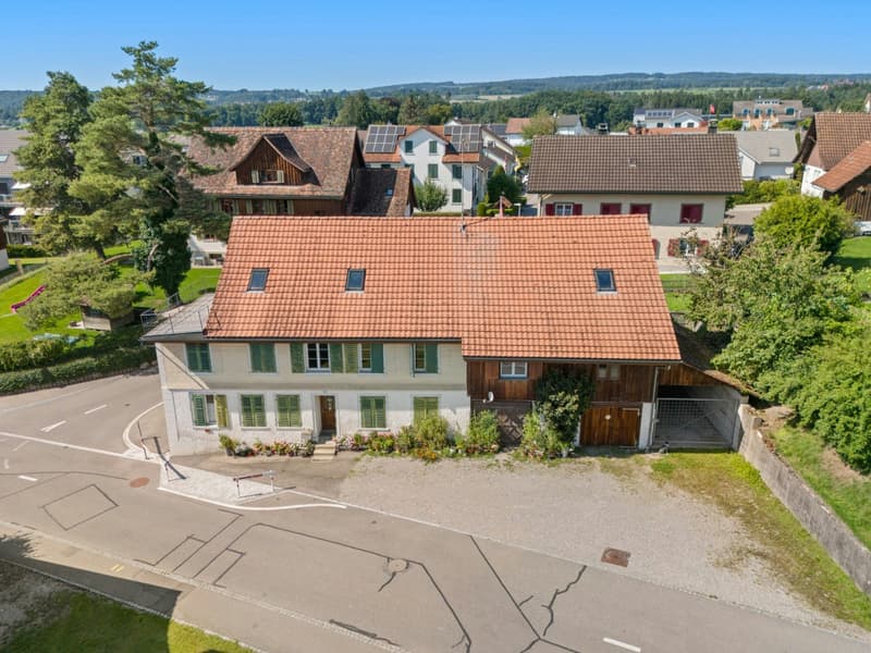 Ansicht Wohnhaus mit Scheune