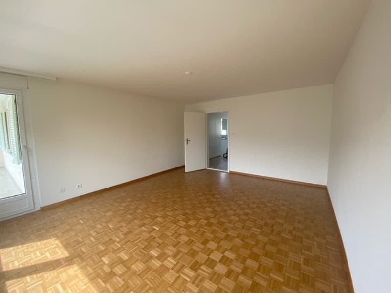 Schmucke Wohnung an ruhiger Lage in der Breite (4)