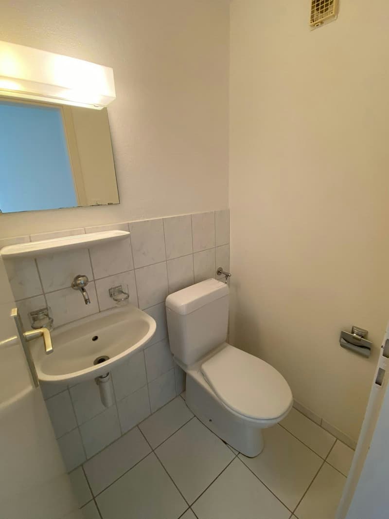 Schmucke Wohnung an ruhiger Lage in der Breite (7)
