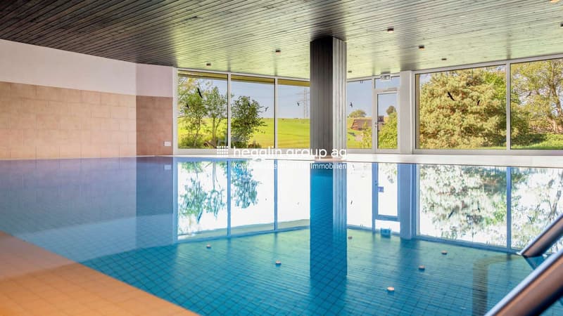 Indoor-Poolanlage