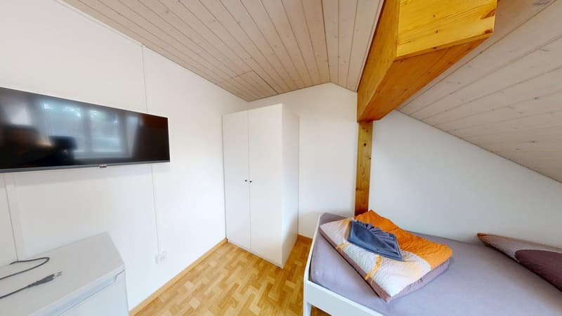 Z 11 / Vollausgerüstetes, möbliertes WG-Zimmer mit / TV / Internet (3)