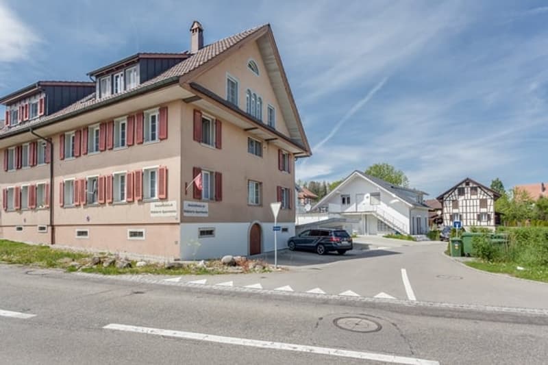 Z/322 Möbliertes WG-Zimmer in Aristau (3)