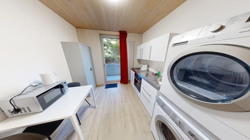 Z. 002 / Helles WG-Zimmer in Affoltern am Albis – ideal für Studierende und junge Berufstätige (3)