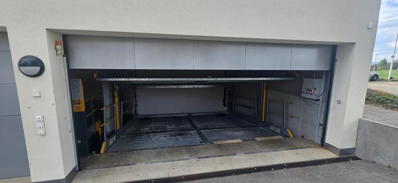 Garagenlift-Parkplatz in Rossau (Mettmenstetten) zu verkaufen (1)