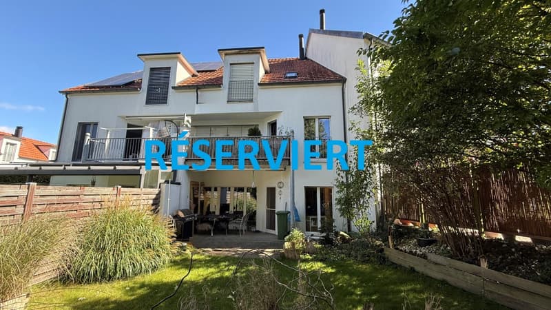 RÉSERVIERT