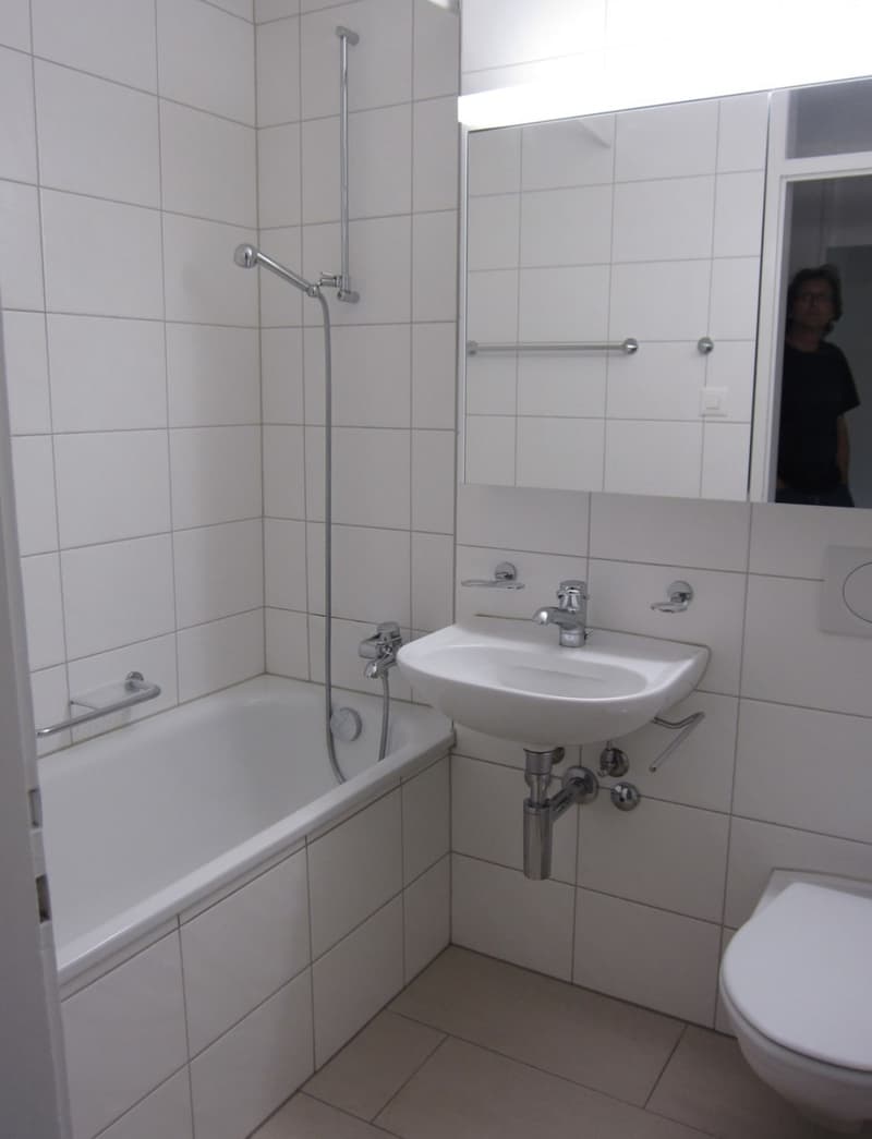 Per 01.08.2026 vermieten wir eine 3.5-Zimmerwohnung in Adliswil (7)