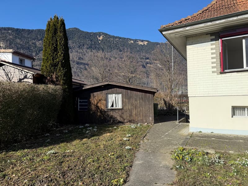 LIEGENSCHAFT mit Neu- oder Ausbaupotenzial in Interlaken (23)