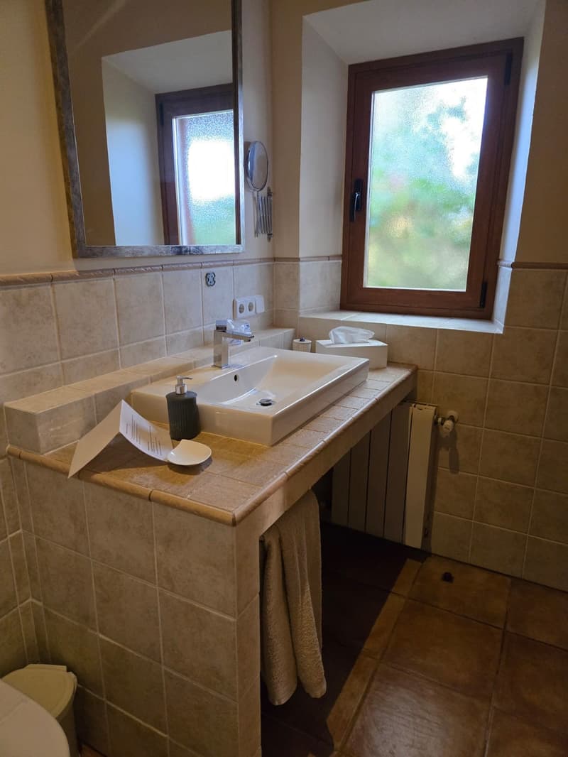 Agroturismo mit mehreren Gebäuden (lizenziertes FINCA - Hotel mit Rebberg) (10)