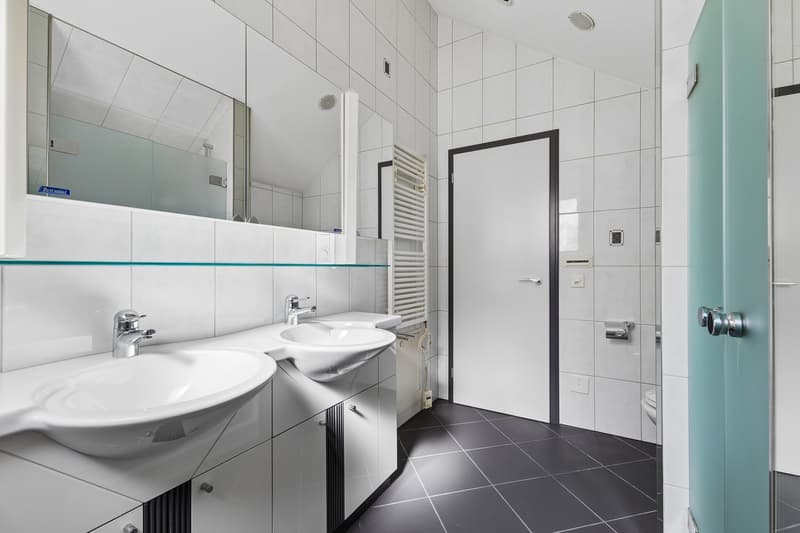 5.5-Zimmer - Maisonette Terrassenwohnung mit 51 m2 Terrasse und 315 m2 Gartenanteil (15)