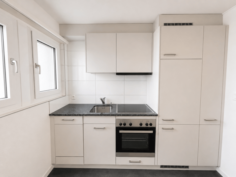 Zentral gelegene Wohnung mit sonnigem Sitzplatz (2)