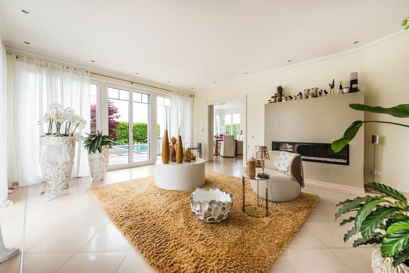 Luxuriöse Landhausvilla an exklusiver Seesichtlage (5)