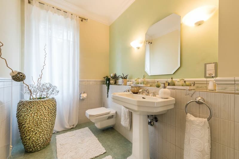 Luxuriöse Landhausvilla an exklusiver Seesichtlage (8)