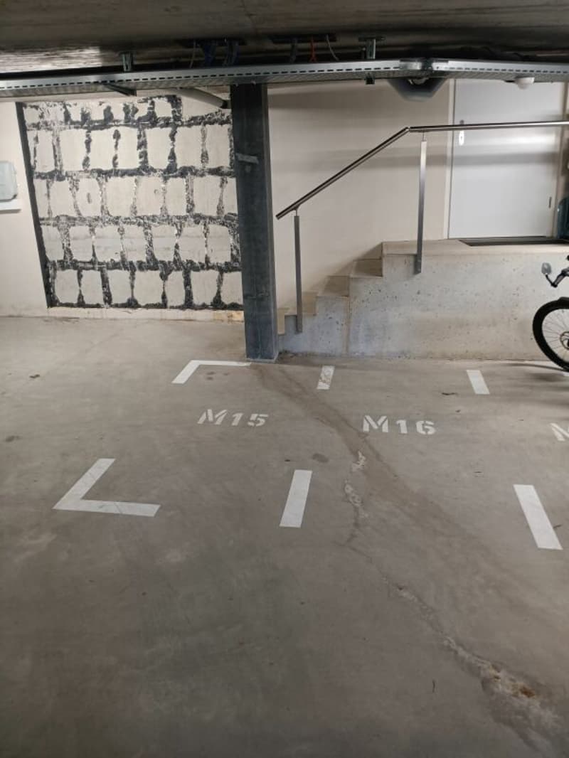 Places de parking pour motos (2)